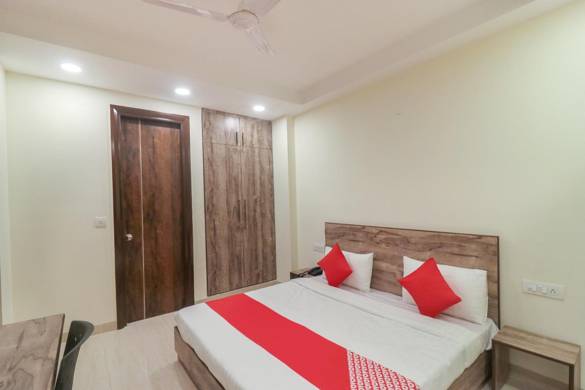 Super Hotel O Comfort Residency Near Artemis Hospital Gurgaon Zewnętrze zdjęcie