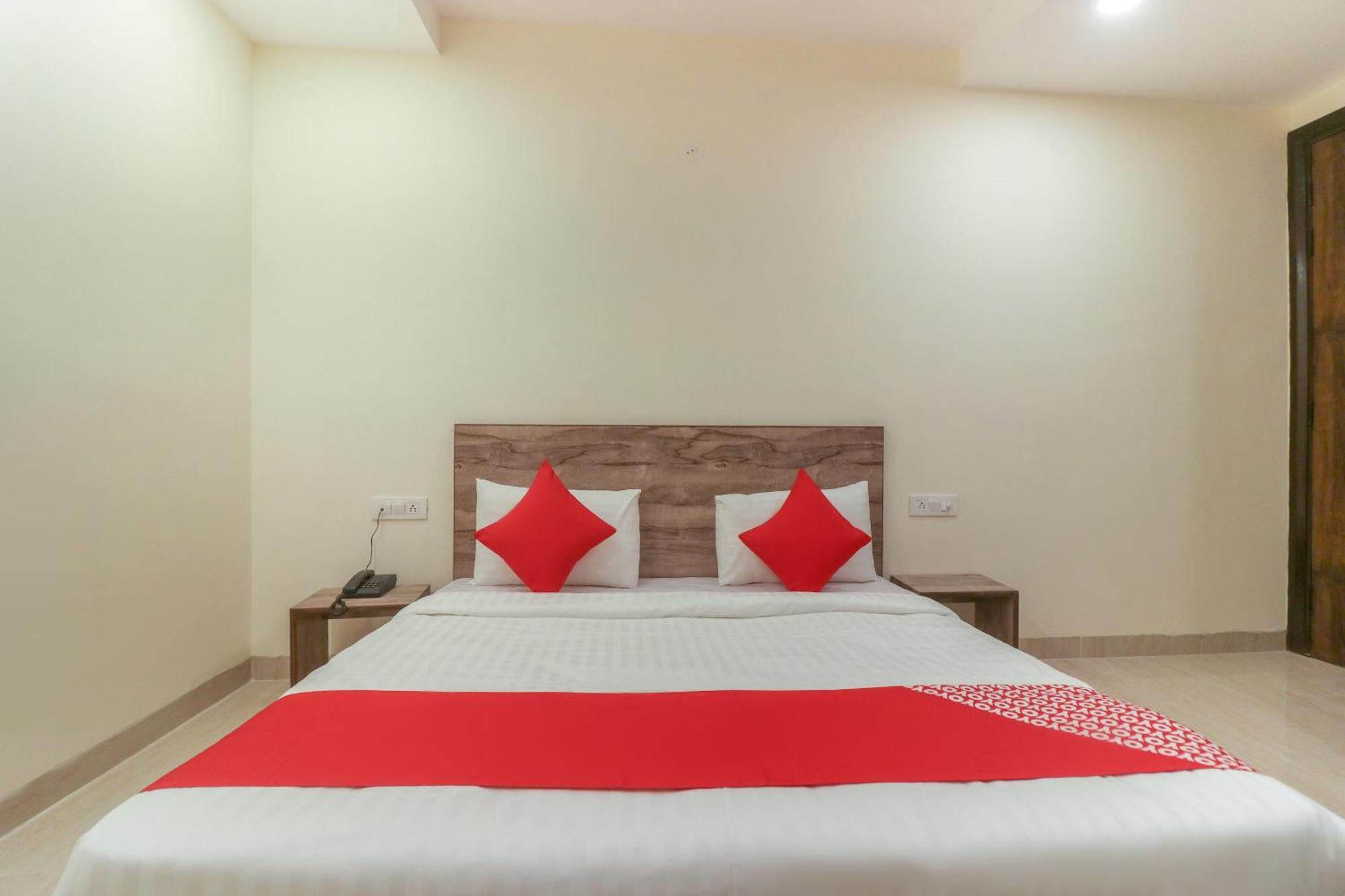 Super Hotel O Comfort Residency Near Artemis Hospital Gurgaon Zewnętrze zdjęcie