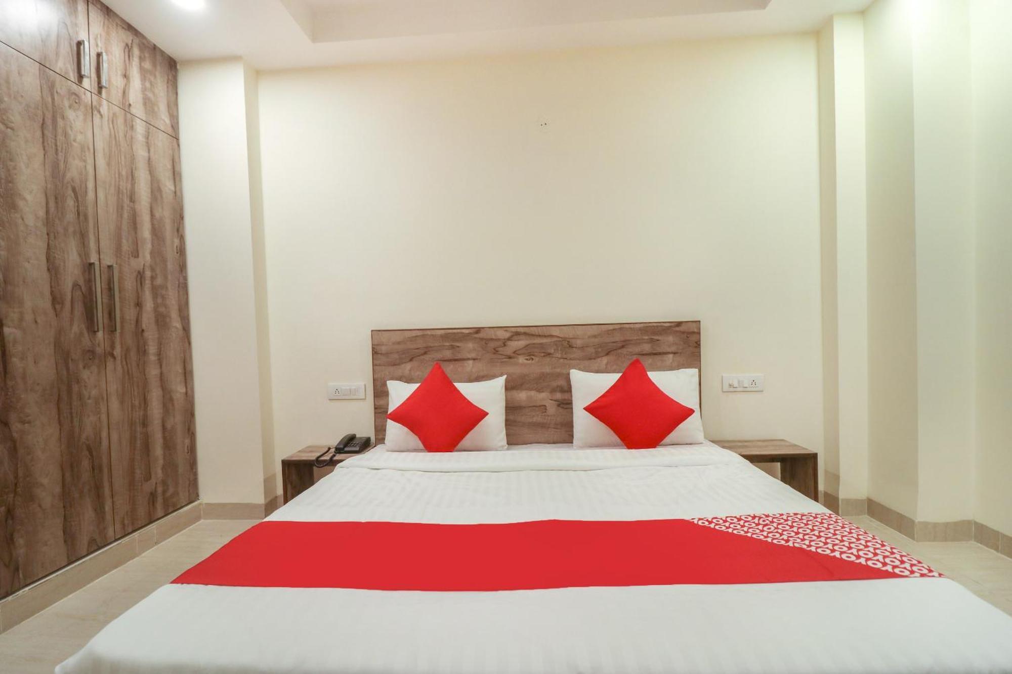 Super Hotel O Comfort Residency Near Artemis Hospital Gurgaon Zewnętrze zdjęcie